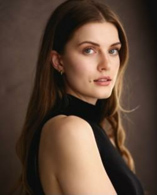 headshot Sasha Fazulyanov